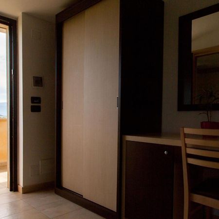 Albergo Il Giardino Foce Varano Ngoại thất bức ảnh